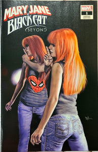Mary Jane & Black Cat: Beyond 1  Marco Turini Exclusive cover limited to 3,000