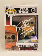 Load image into Gallery viewer, Wicket with Slingshot 631 Star Wars Summer 2023 Convention Limited Edition Funko Pop signed by Warwick Davis
