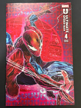 Load image into Gallery viewer, Ultimate Spider-Man #4 &amp; #5 John Giang Retro Exclusive set limited to 3,000 copies of each
