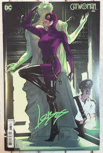 Catwoman #66 Pablo Villalobos variant signed by Pablo Villalobos