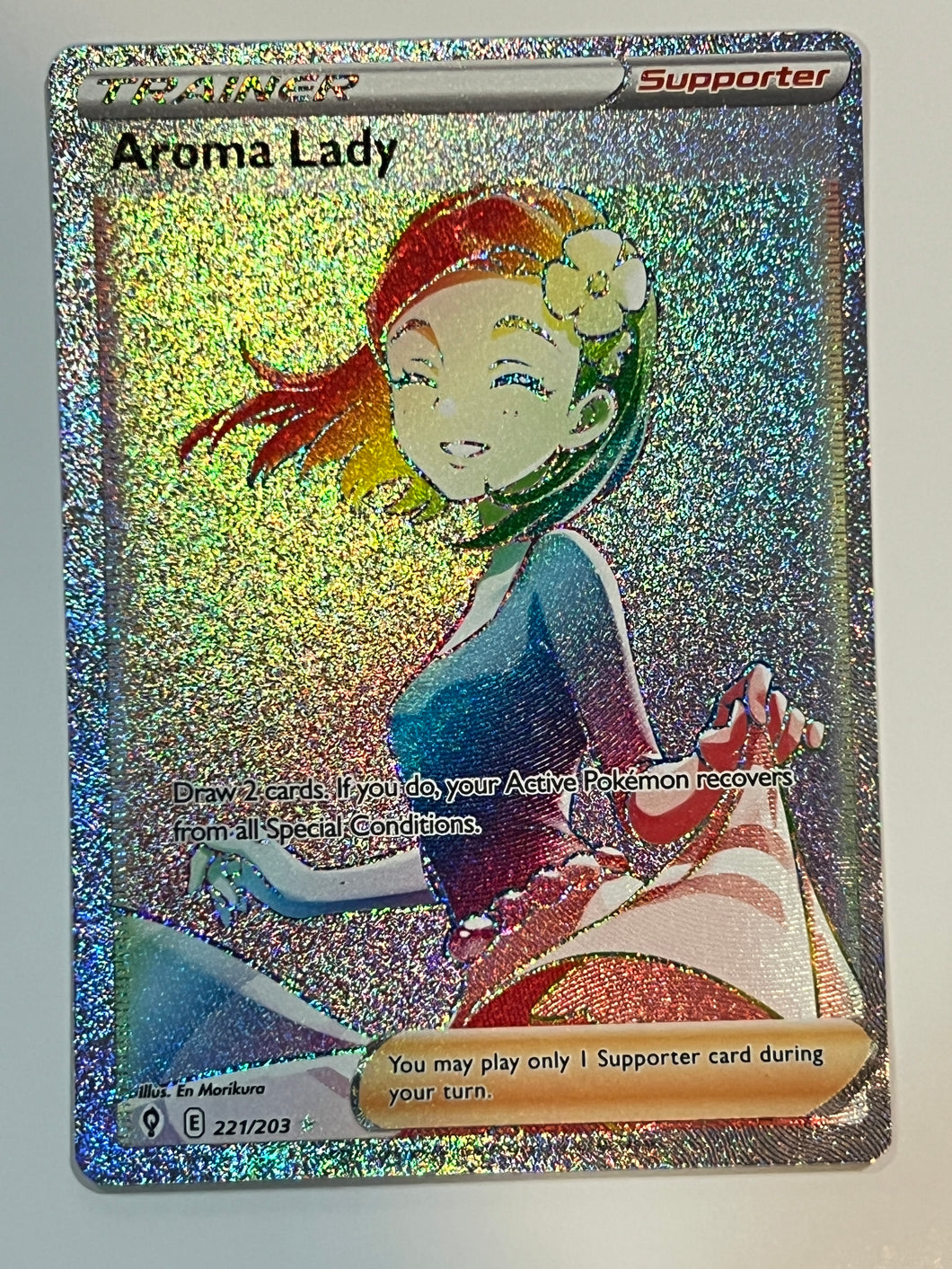 Aroma Lady - 221/203 - Hyper Rare Sword & Shield: Evolving Skies Singles