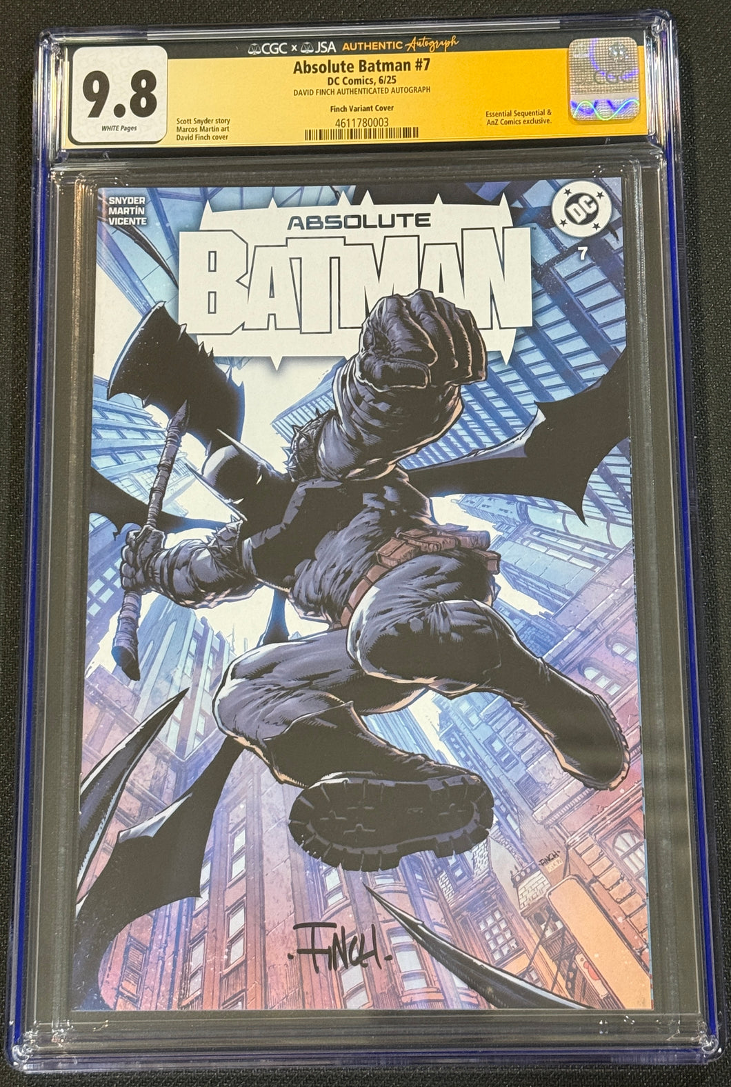 CGC x JSA 9.8 Absolute Batman #7 David Finch exclusive cover limited to 3,000 signed by David Finch