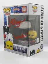 Load image into Gallery viewer, Sylvester &amp; Tweety 1087 Space Jam a new legacy funko signed by Jeff Bergman
