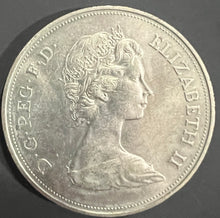 Load image into Gallery viewer, UK 1972 CROWN, Queen Elizabeth II &amp; Prince Philip 25th Wedding Anniversary - Queen Elizabeth II
