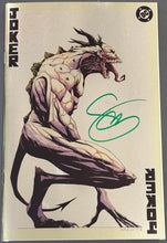 Load image into Gallery viewer, Absolute Batman #15 Foil second print signed by Scott Snyder

