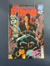Load image into Gallery viewer, Absolute Batman #19 Nick Dragotta cover signed by Scott Snyder (Key Issue)
