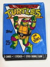 Load image into Gallery viewer, Teenage Mutant Ninja Turtles (TMNT) Series 2 (Topps 1990) Trading Card Pack
