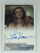 Load image into Gallery viewer, X Files - Fiona Vroom (Barbara Beaumont) signed trading card
